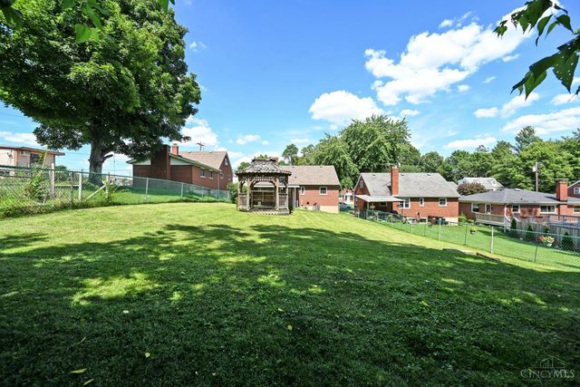 3763 Frondorf Avenue, Green Twp, OH 45211