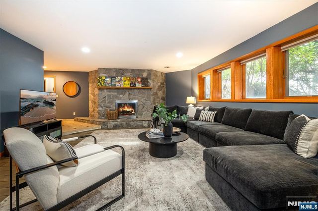 43 Bradford Avenue, Montclair, NJ 07043