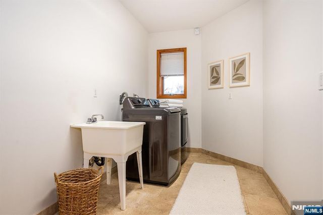 43 Bradford Avenue, Montclair, NJ 07043