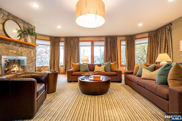 43 Bradford Avenue, Montclair, NJ 07043