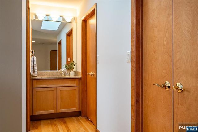 43 Bradford Avenue, Montclair, NJ 07043