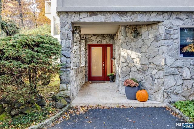 43 Bradford Avenue, Montclair, NJ 07043