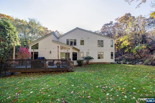 43 Bradford Avenue, Montclair, NJ 07043