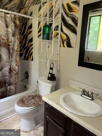 1036 Mainstreet Lake Drive, Stone Mountain, GA 30088