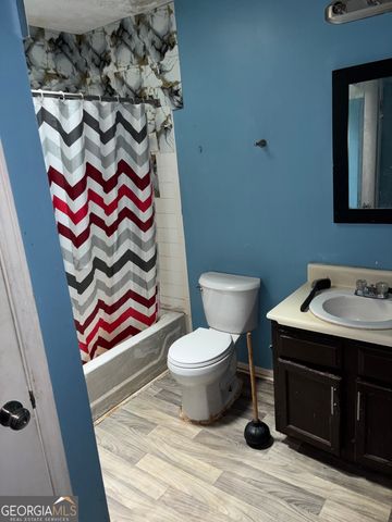 1036 Mainstreet Lake Drive, Stone Mountain, GA 30088