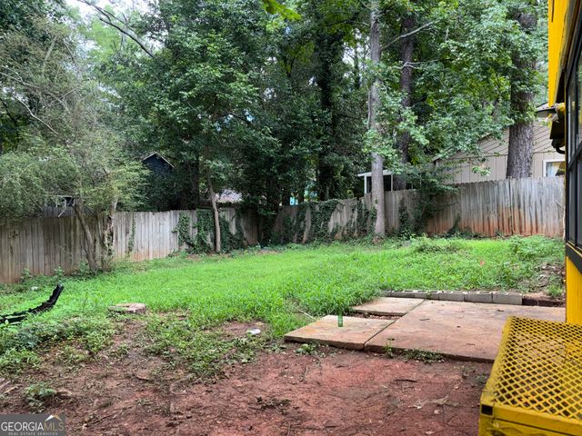 1036 Mainstreet Lake Drive, Stone Mountain, GA 30088