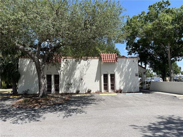 68, 72, 76 Pondella RD, North Fort Myers, FL 33903