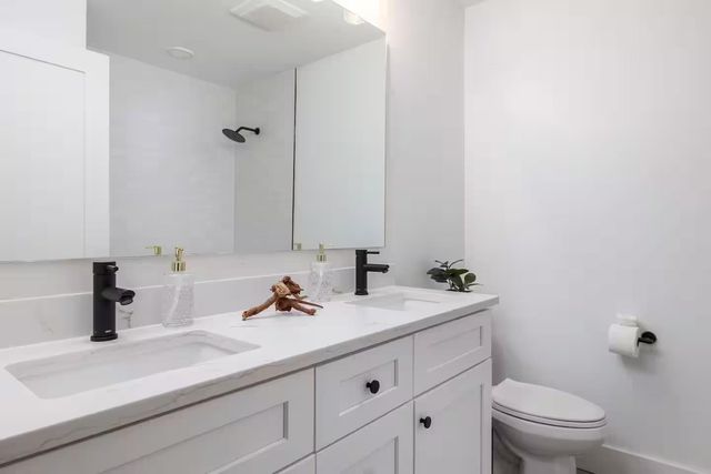 605 E Covington DR, Austin, TX 78753