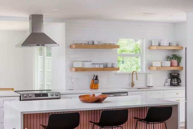 605 E Covington DR, Austin, TX 78753
