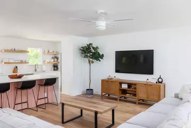 605 E Covington DR, Austin, TX 78753