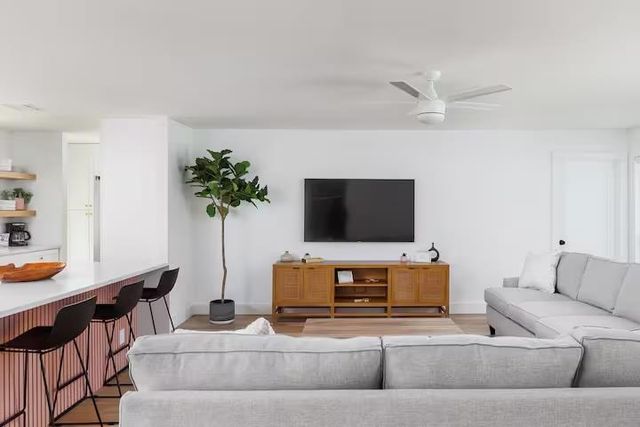 605 E Covington DR, Austin, TX 78753