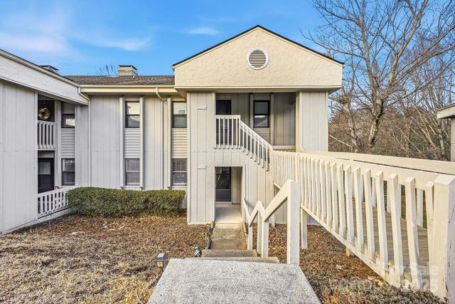 1605 Abbey Circle, Asheville, NC 28805