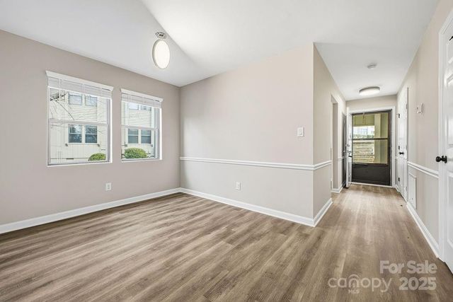 1605 Abbey Circle, Asheville, NC 28805