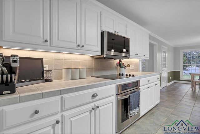 15811 S US Hwy 259, Mount Enterprise, TX 75681