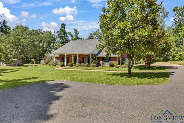 15811 S US Hwy 259, Mount Enterprise, TX 75681