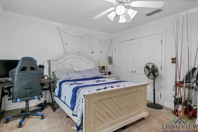 15811 S US Hwy 259, Mount Enterprise, TX 75681