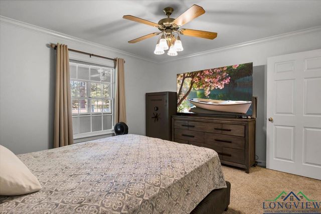 15811 S US Hwy 259, Mount Enterprise, TX 75681