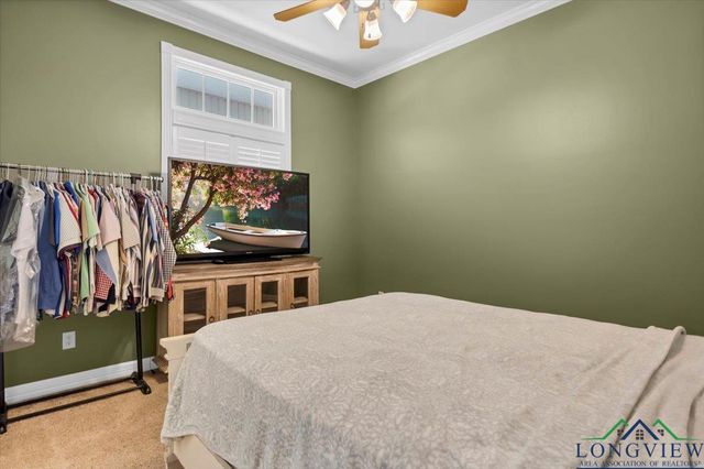 15811 S US Hwy 259, Mount Enterprise, TX 75681