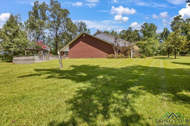 15811 S US Hwy 259, Mount Enterprise, TX 75681