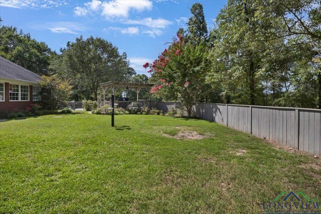 15811 S US Hwy 259, Mount Enterprise, TX 75681