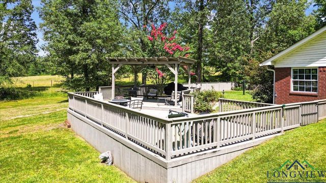 15811 S US Hwy 259, Mount Enterprise, TX 75681