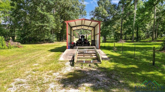 15811 S US Hwy 259, Mount Enterprise, TX 75681