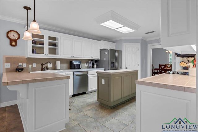 15811 S US Hwy 259, Mount Enterprise, TX 75681