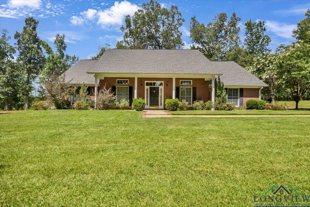 15811 S US Hwy 259, Mount Enterprise, TX 75681