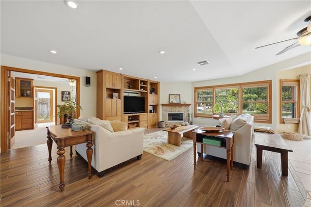 3107 Serrano Dr, Carlsbad, CA 92009