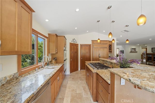 3107 Serrano Dr, Carlsbad, CA 92009