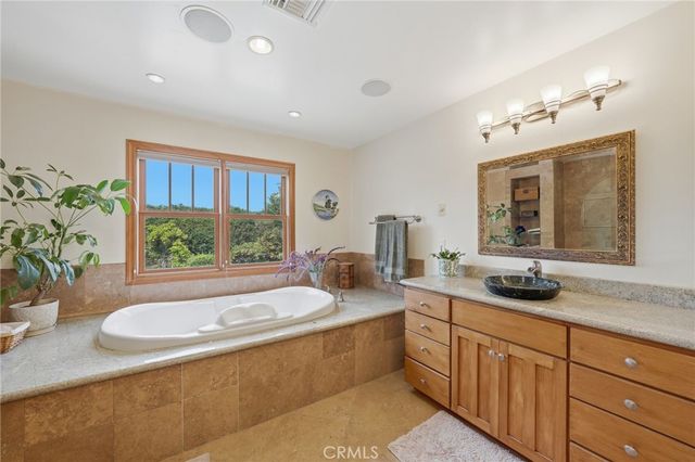 3107 Serrano Dr, Carlsbad, CA 92009