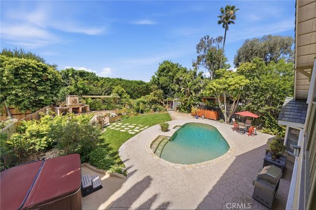 3107 Serrano Dr, Carlsbad, CA 92009