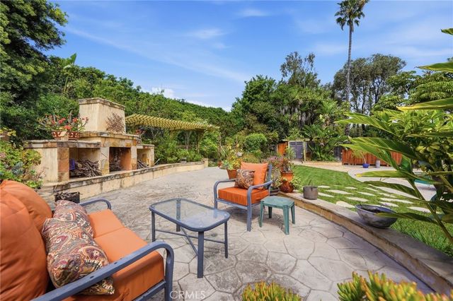 3107 Serrano Dr, Carlsbad, CA 92009