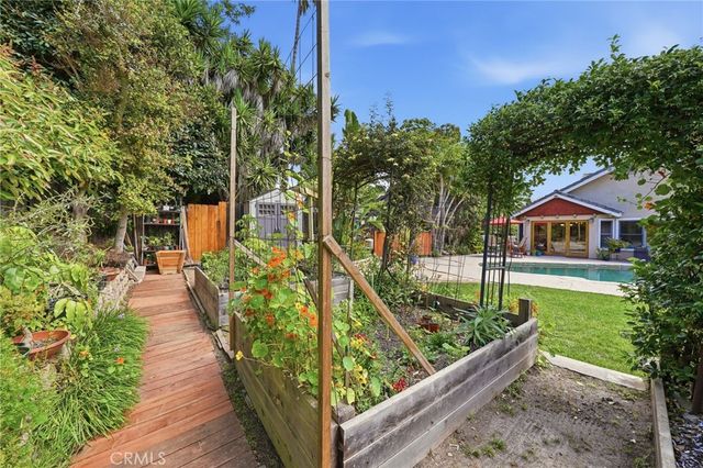 3107 Serrano Dr, Carlsbad, CA 92009