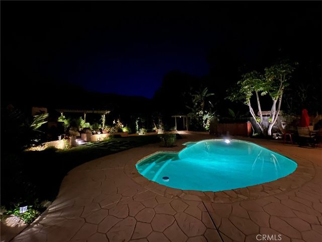 3107 Serrano Dr, Carlsbad, CA 92009