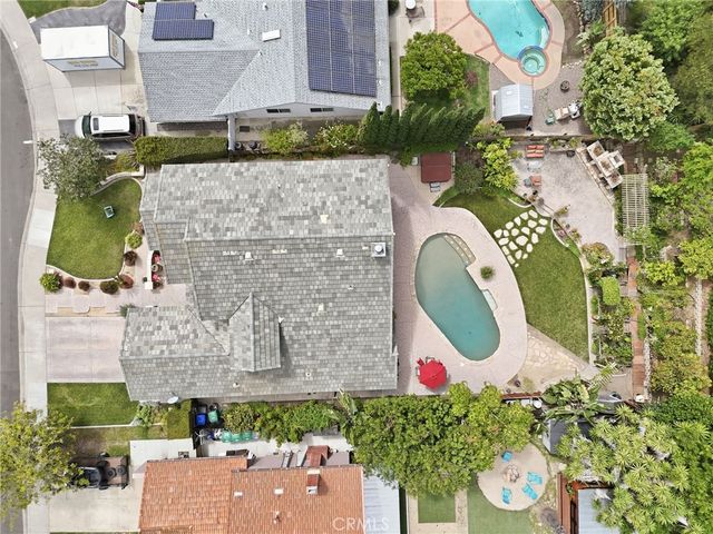 3107 Serrano Dr, Carlsbad, CA 92009