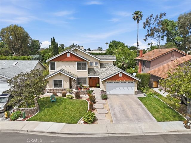 3107 Serrano Dr, Carlsbad, CA 92009