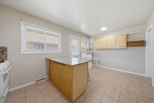8404 45th Street, Lyons, IL 60534