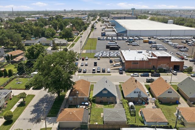8404 45th Street, Lyons, IL 60534