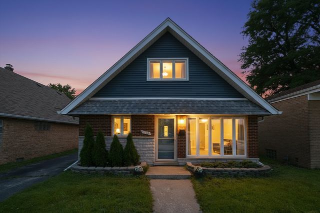 8404 45th Street, Lyons, IL 60534