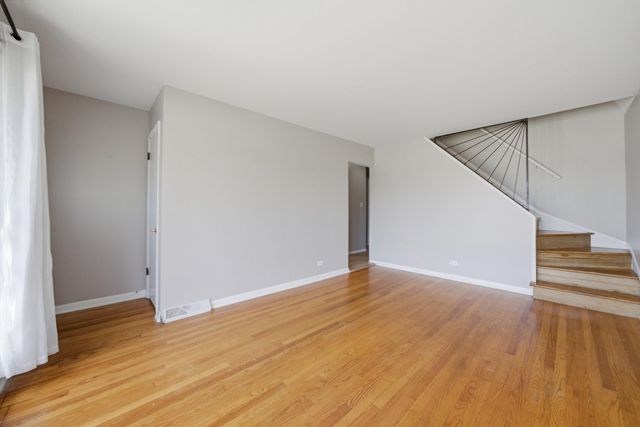 8404 45th Street, Lyons, IL 60534