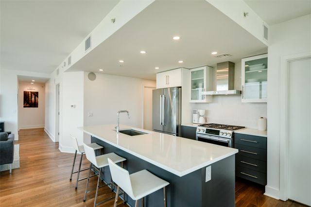 300 Bowie ST 1403, Austin, TX 78703