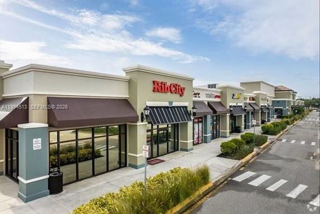 2018 Roosevelt Avenue, Lehigh Acres, FL 33920