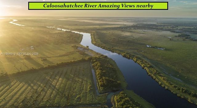 2018 Roosevelt Avenue, Lehigh Acres, FL 33920