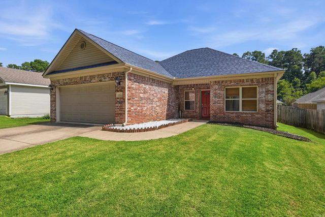 479 Wisteria Drive, Bauxite, AR 72011
