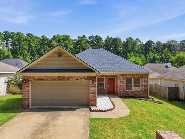 479 Wisteria Drive, Bauxite, AR 72011