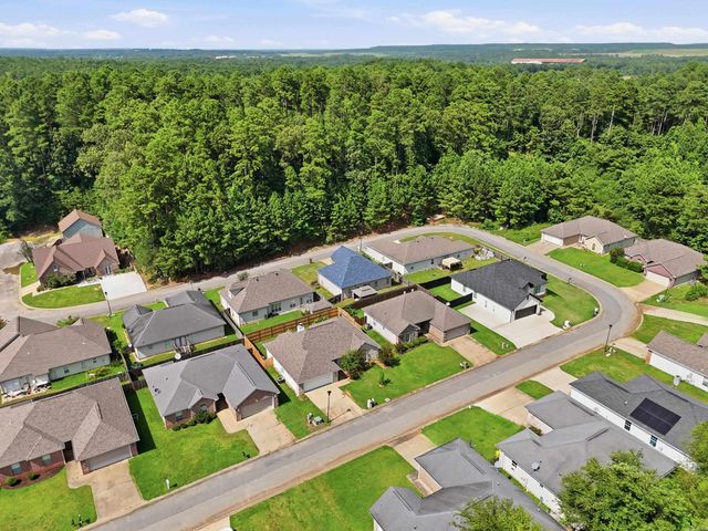 479 Wisteria Drive, Bauxite, AR 72011