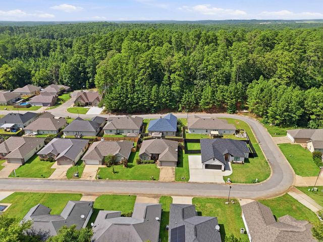 479 Wisteria Drive, Bauxite, AR 72011
