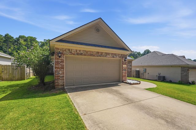 479 Wisteria Drive, Bauxite, AR 72011