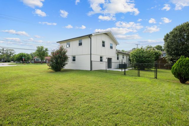 501 Rural Hill Rd, Nashville, TN 37217